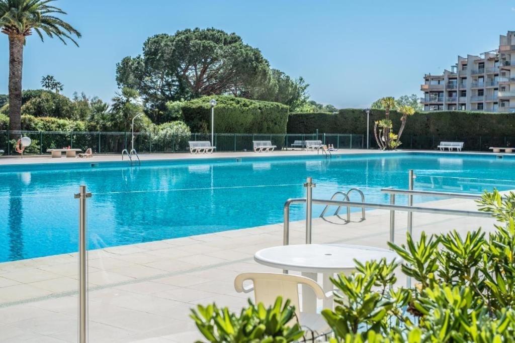 My Resid Appart Cannes Vue Marina Et Vue Montagne Мандельє-ла-Напуль Екстер'єр фото